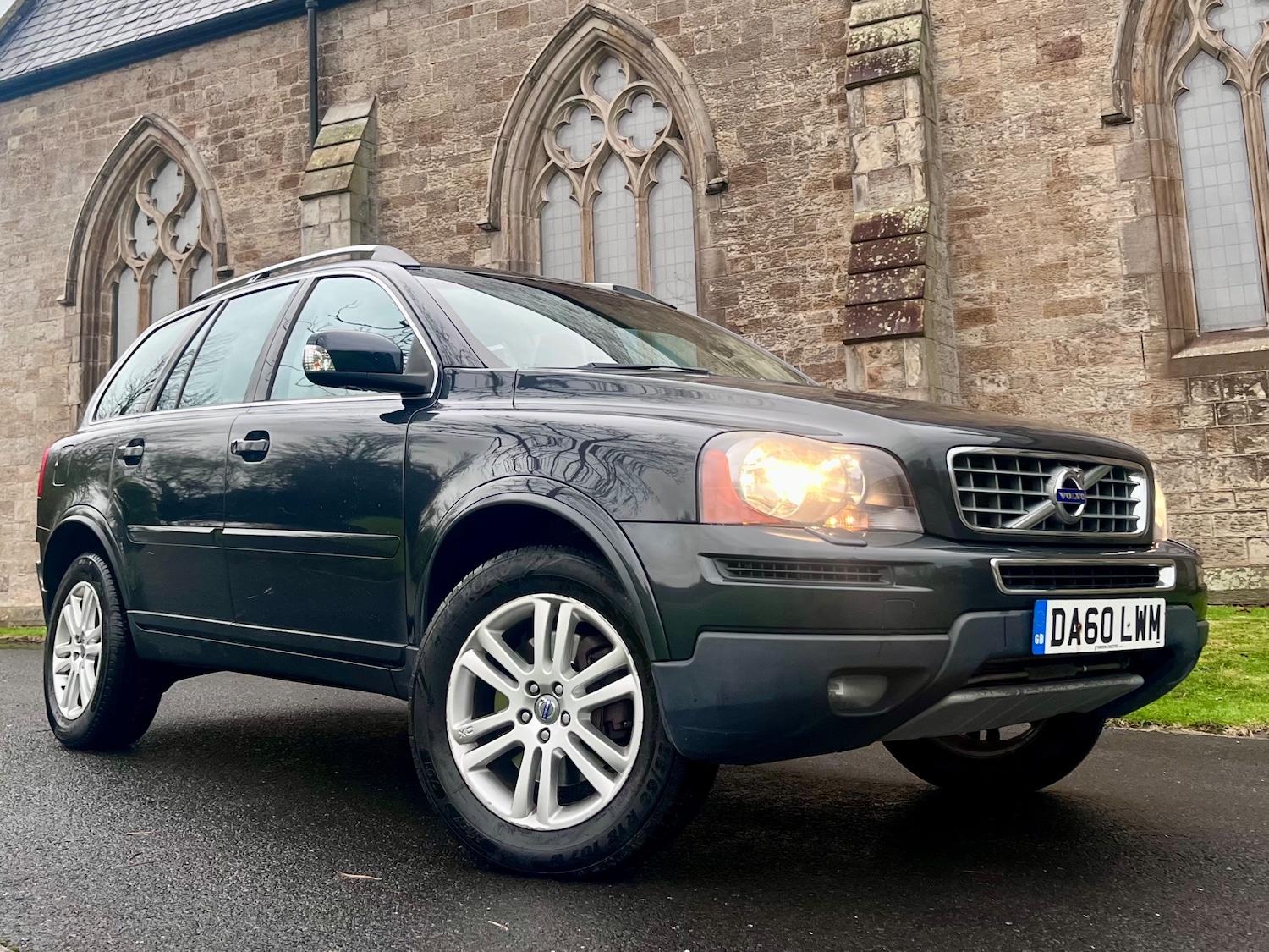 Used Volvo XC90 2010 for sale - 78043196: Photo 2