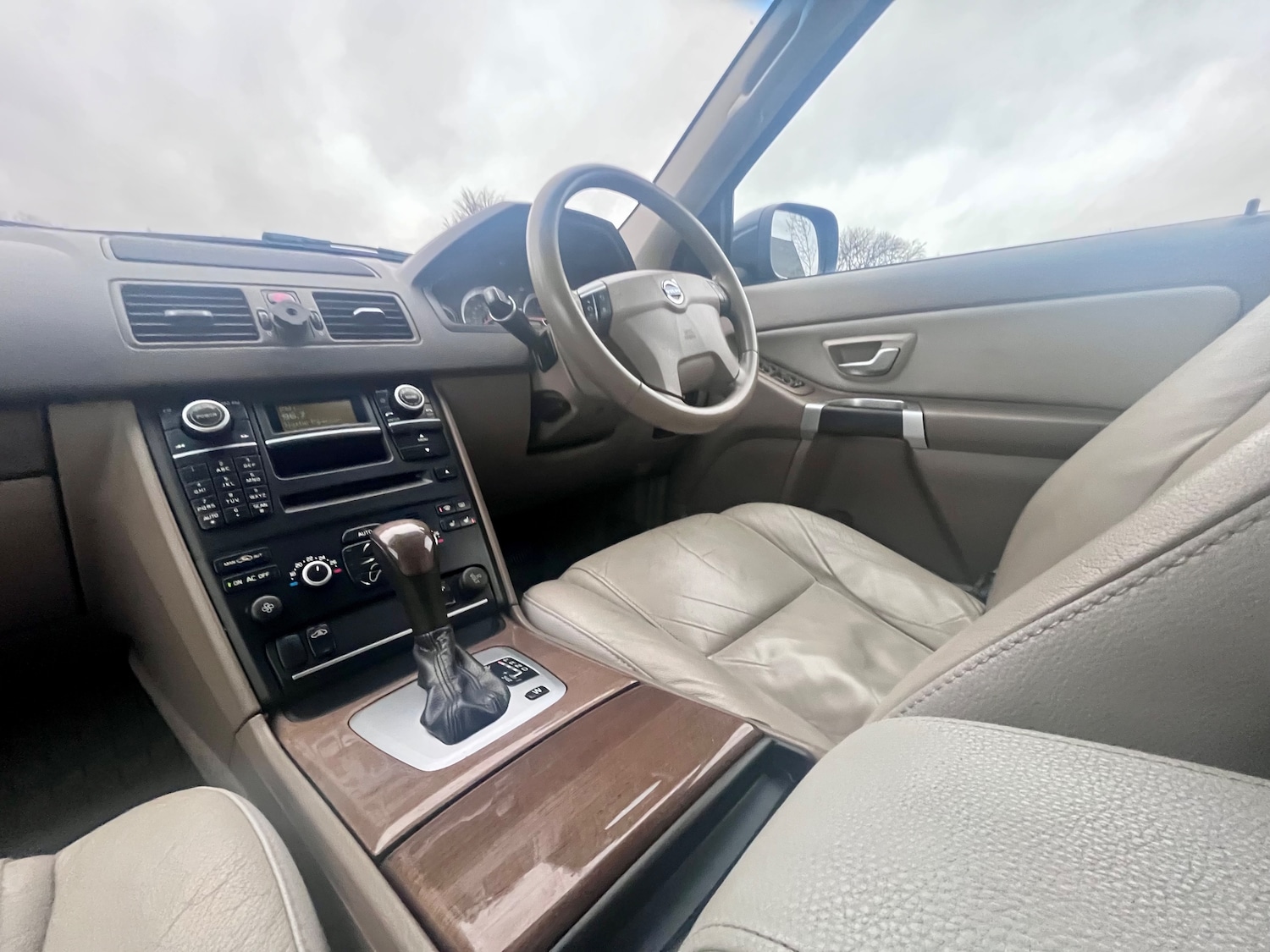 Used Volvo XC90 2010 for sale - 78043196: Photo 21