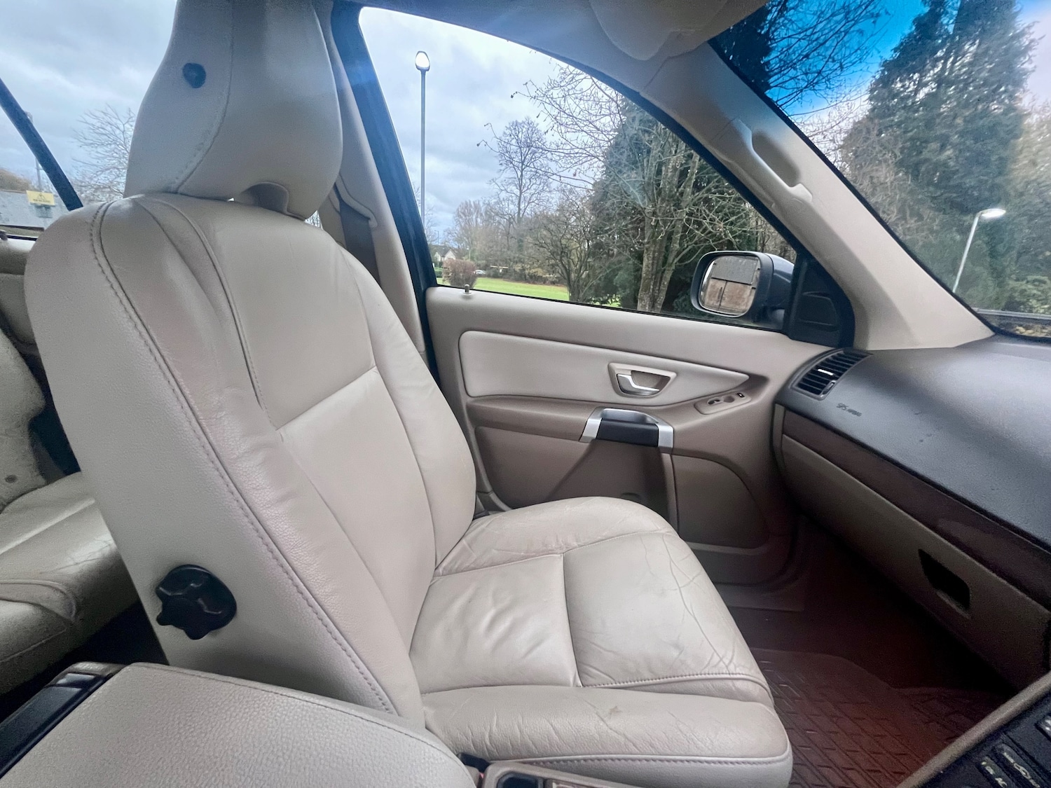 Used Volvo XC90 2010 for sale - 78043196: Photo 27