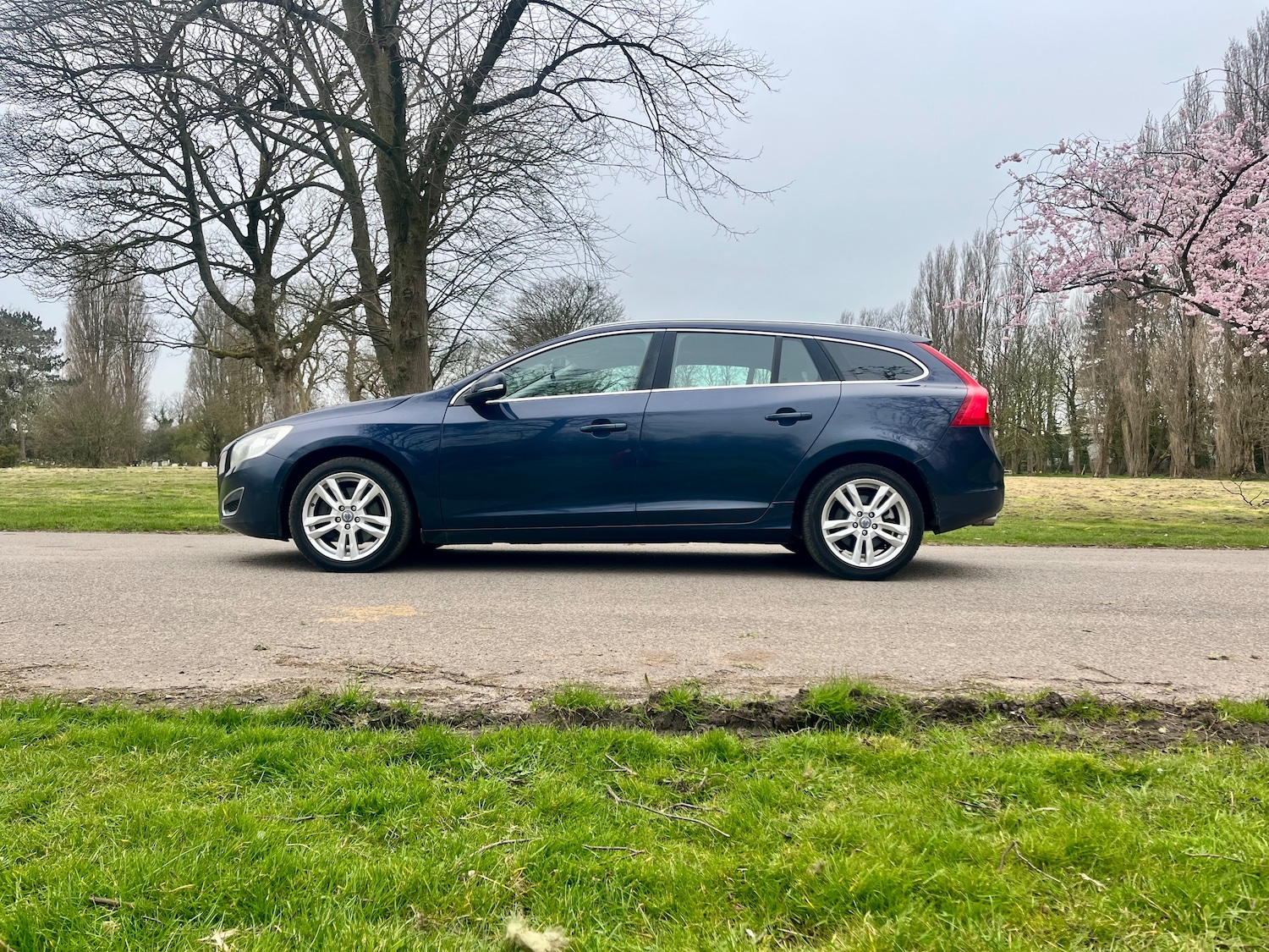 Used Volvo V60 2012 for sale - 78043246: Photo 13