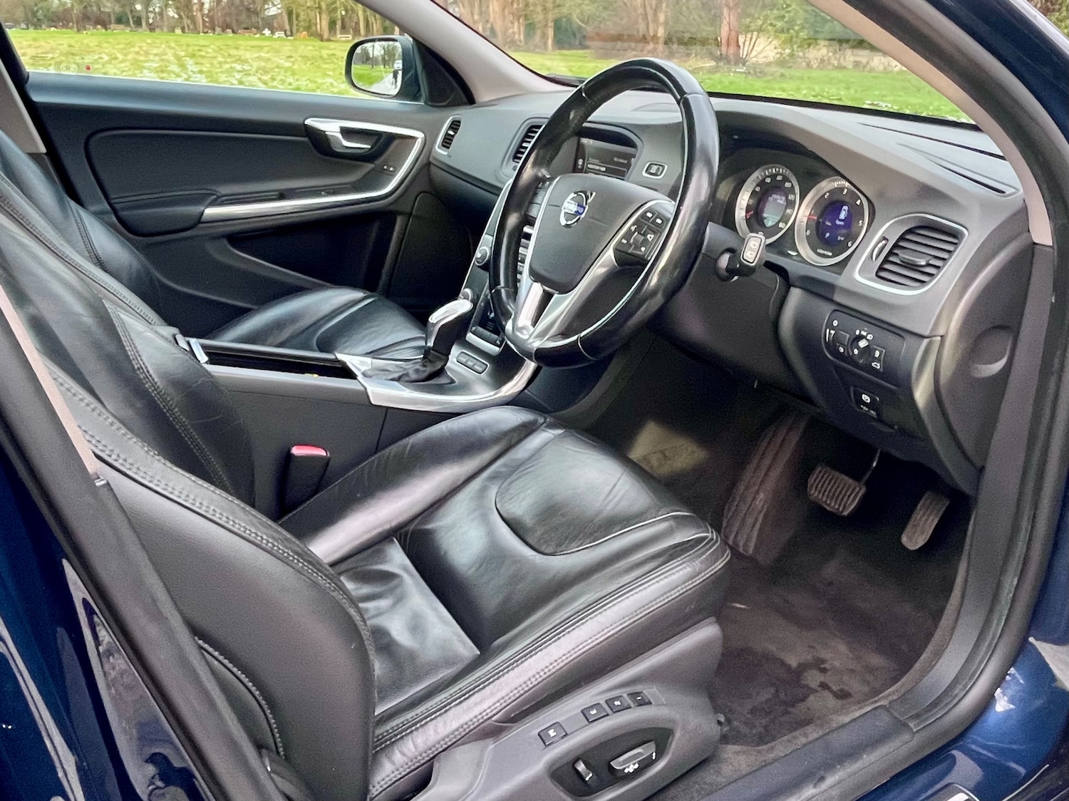 Used Volvo V60 2012 for sale - 78043246: Photo 20