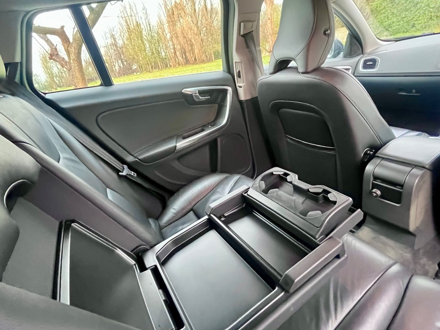 Used Volvo V60 2012 for sale - 78043246: Photo 25