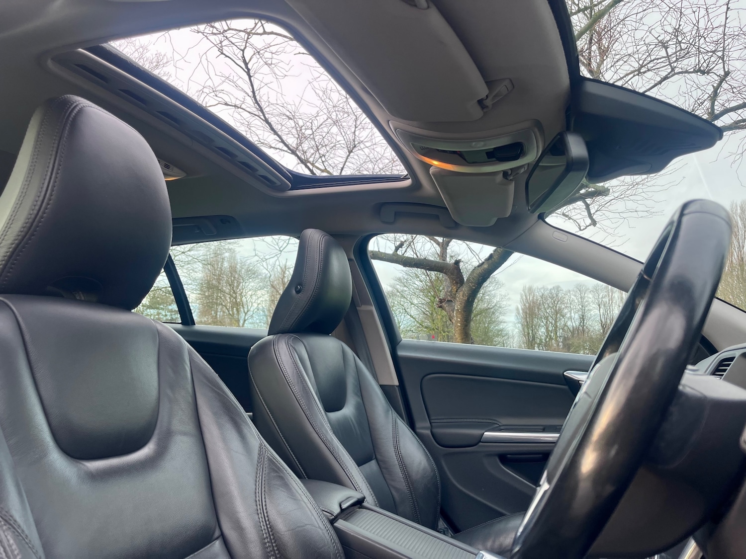 Used Volvo V60 2012 for sale - 78043246: Photo 64