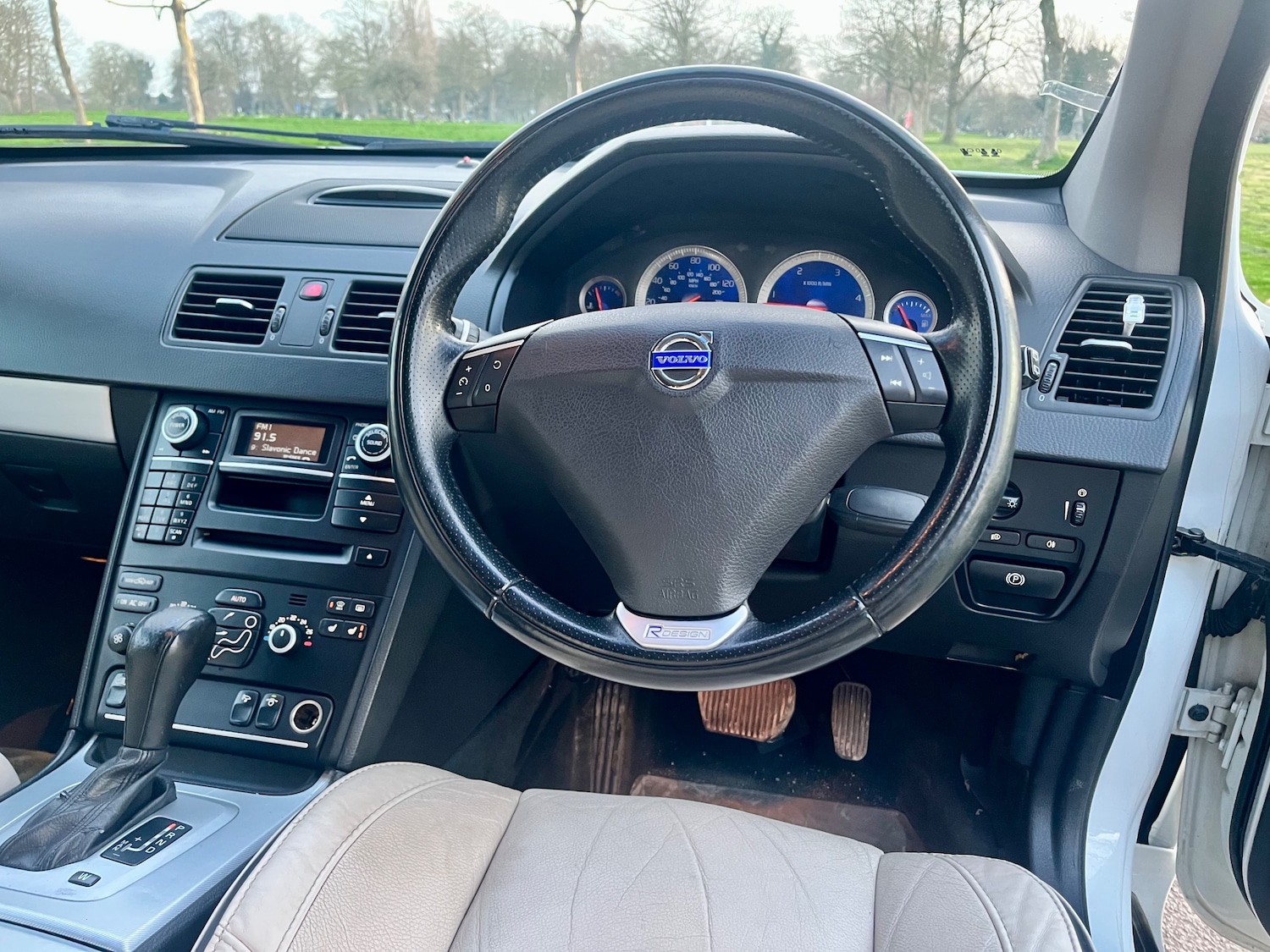 Used Volvo XC90 2013 for sale - 78043192: Photo 25