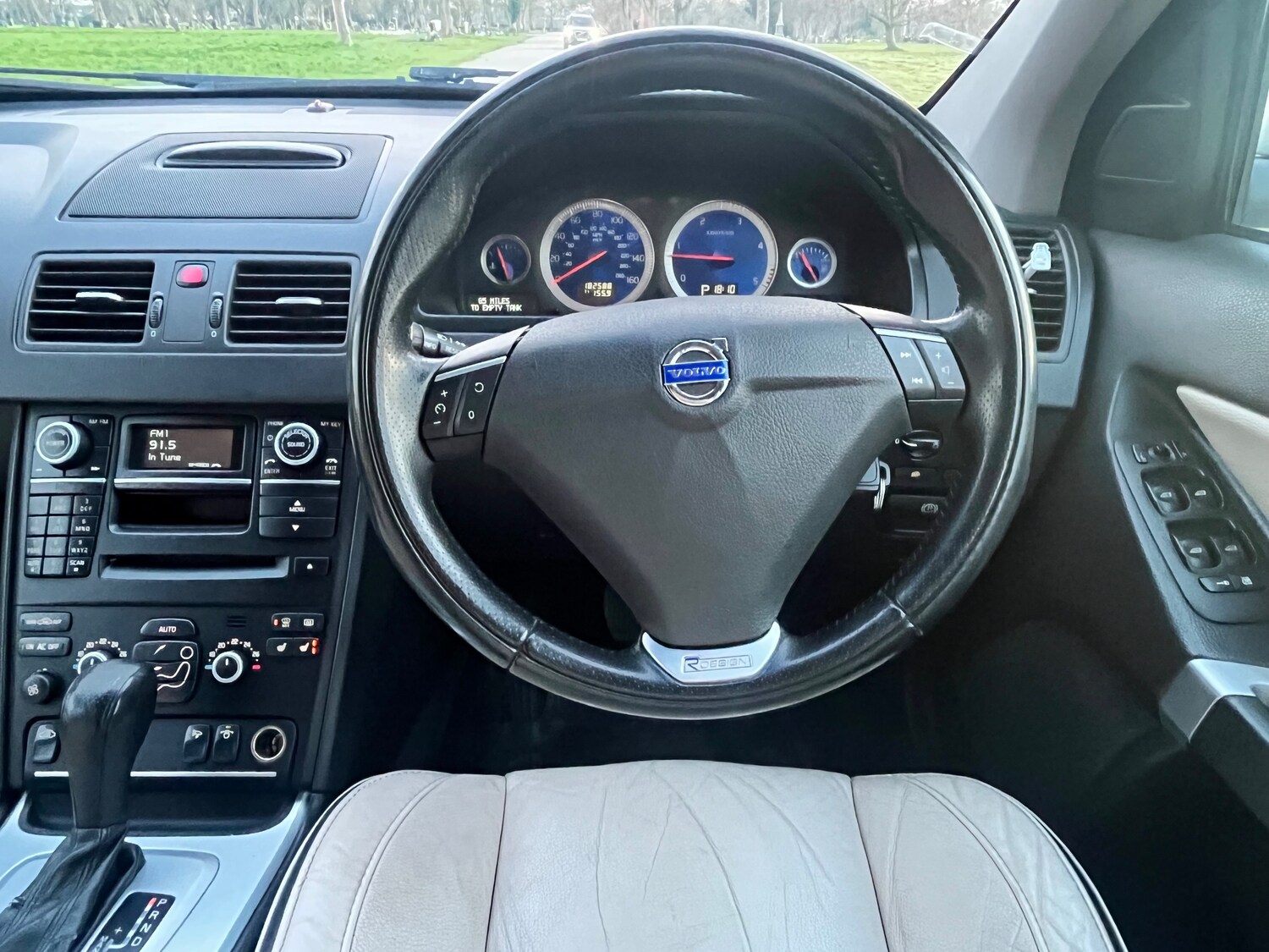 Used Volvo XC90 2013 for sale - 78043192: Photo 35