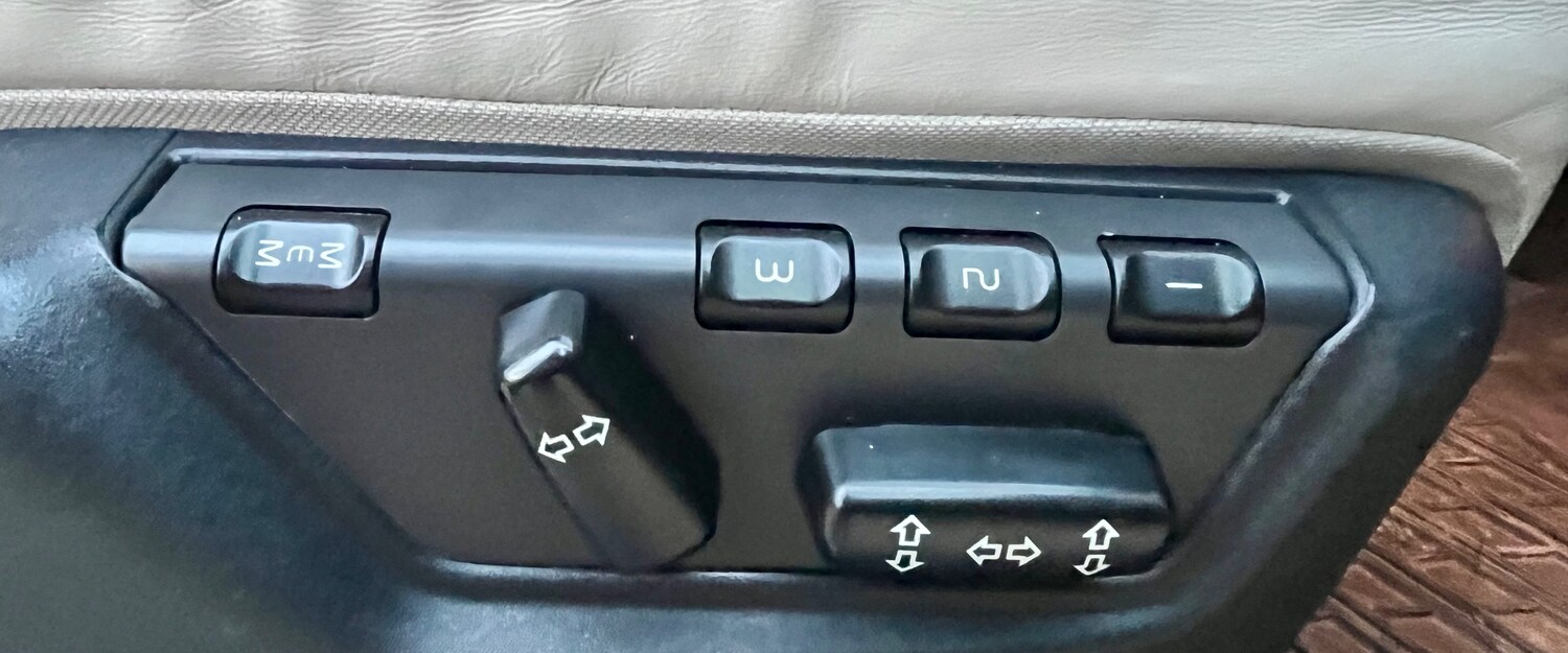 Used Volvo XC90 2013 for sale - 78043192: Photo 40