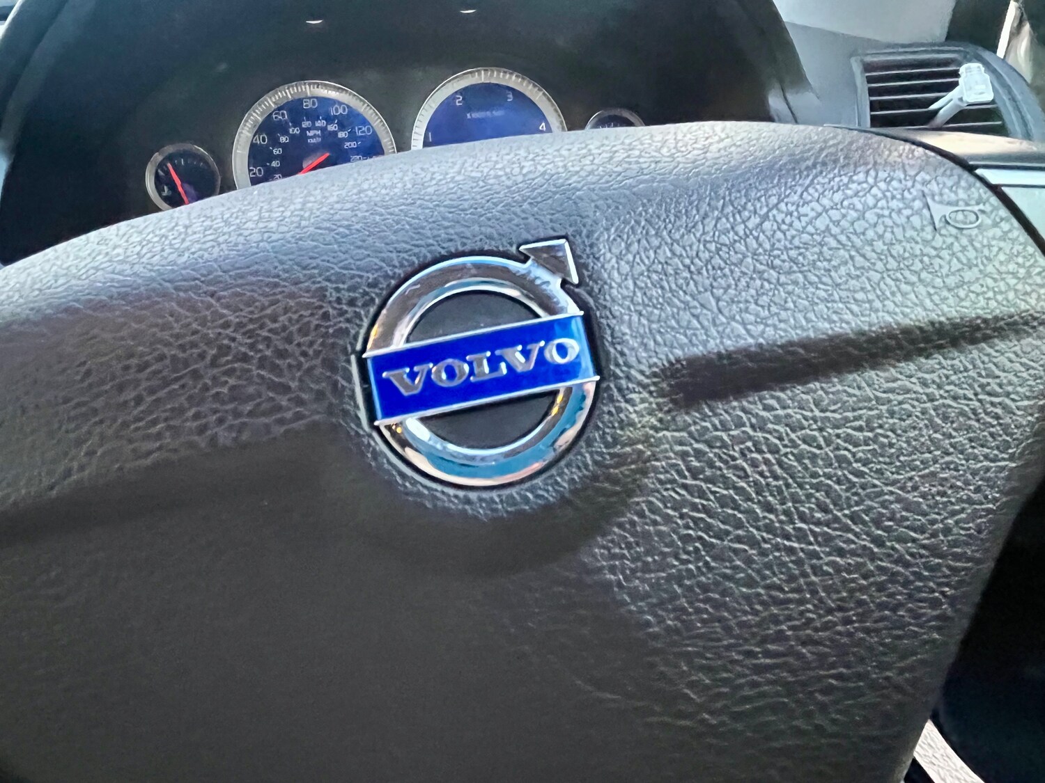 Used Volvo XC90 2013 for sale - 78043192: Photo 43