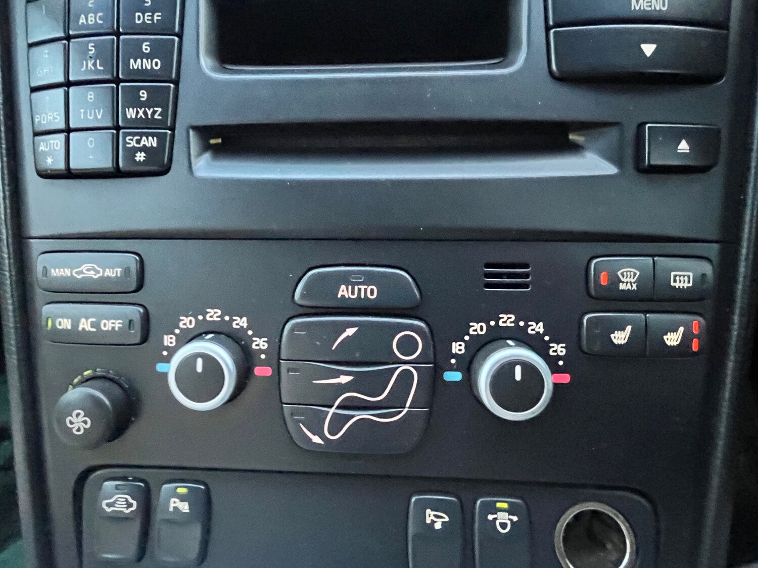 Used Volvo XC90 2013 for sale - 78043192: Photo 52