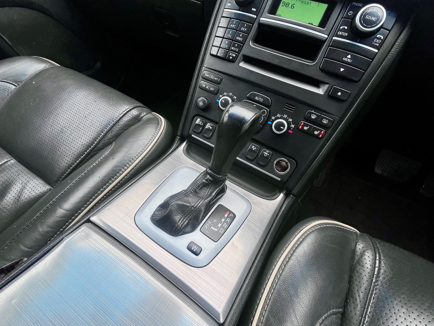 Used Volvo XC90 2011 for sale - 78043234: Photo 26