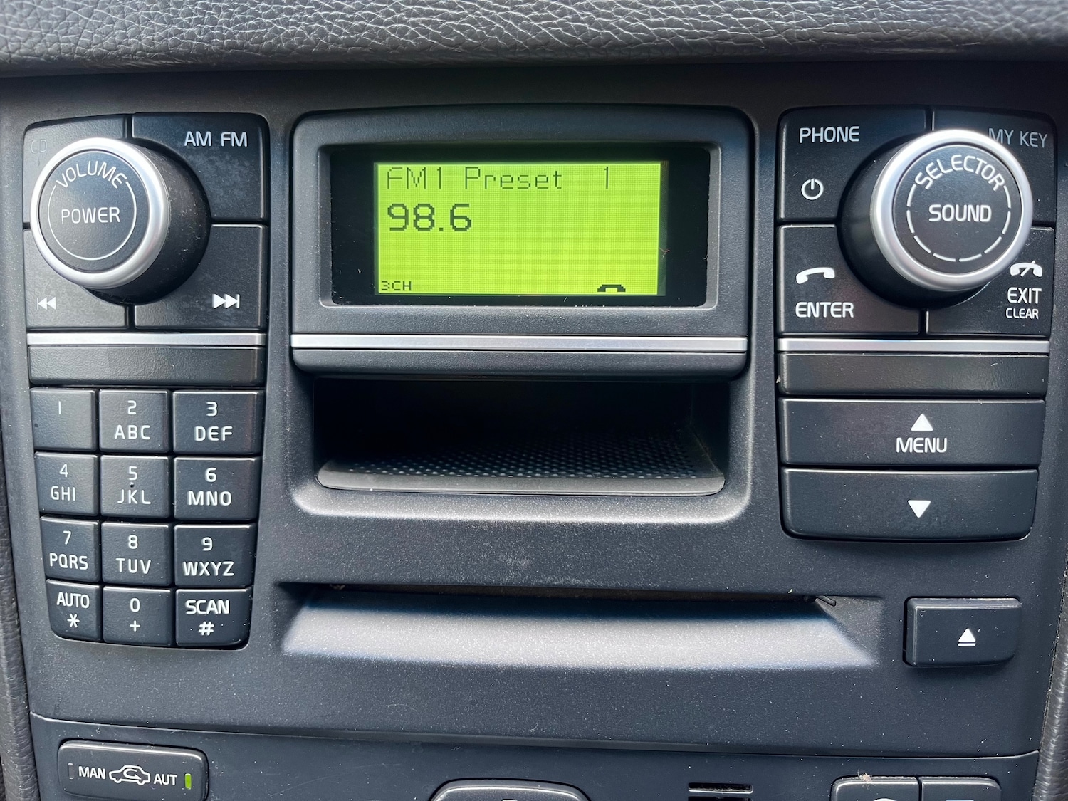 Used Volvo XC90 2011 for sale - 78043234: Photo 39