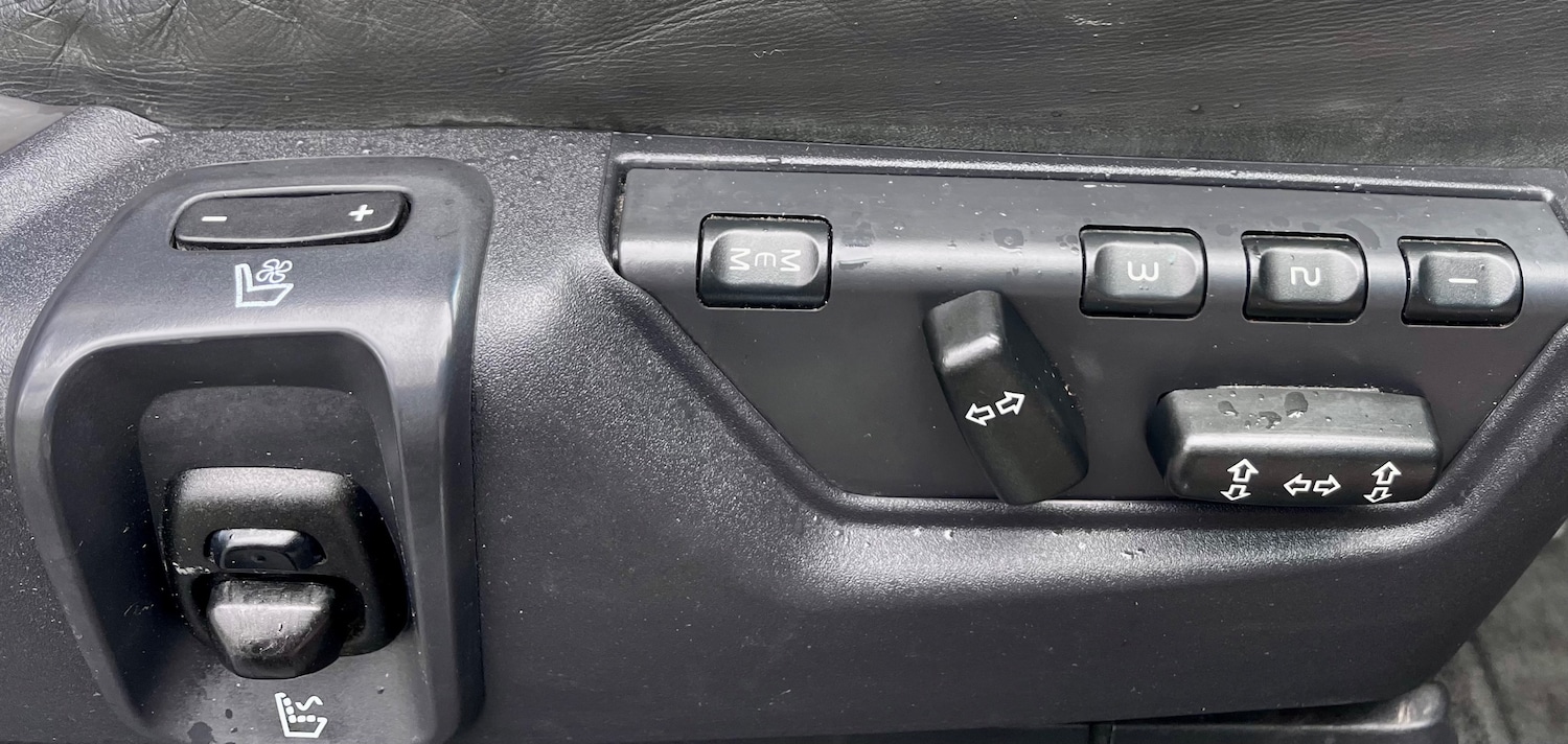 Used Volvo XC90 2011 for sale - 78043234: Photo 43