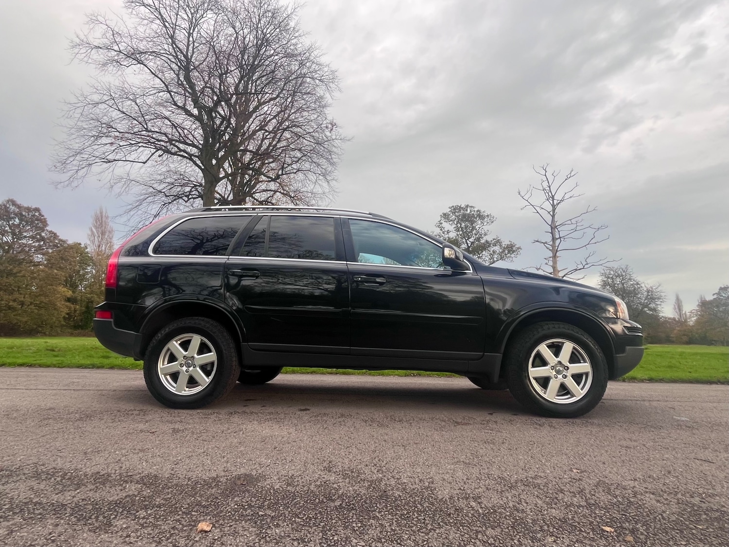 Used Volvo XC90 2010 for sale - 78043300: Photo 2