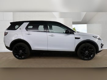 Used Land Rover Discovery Sport 2017 for sale - 79238651: Photo