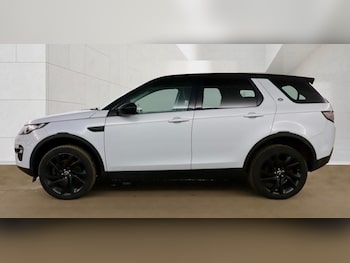 Used Land Rover Discovery Sport 2017 for sale - 79238651: Photo