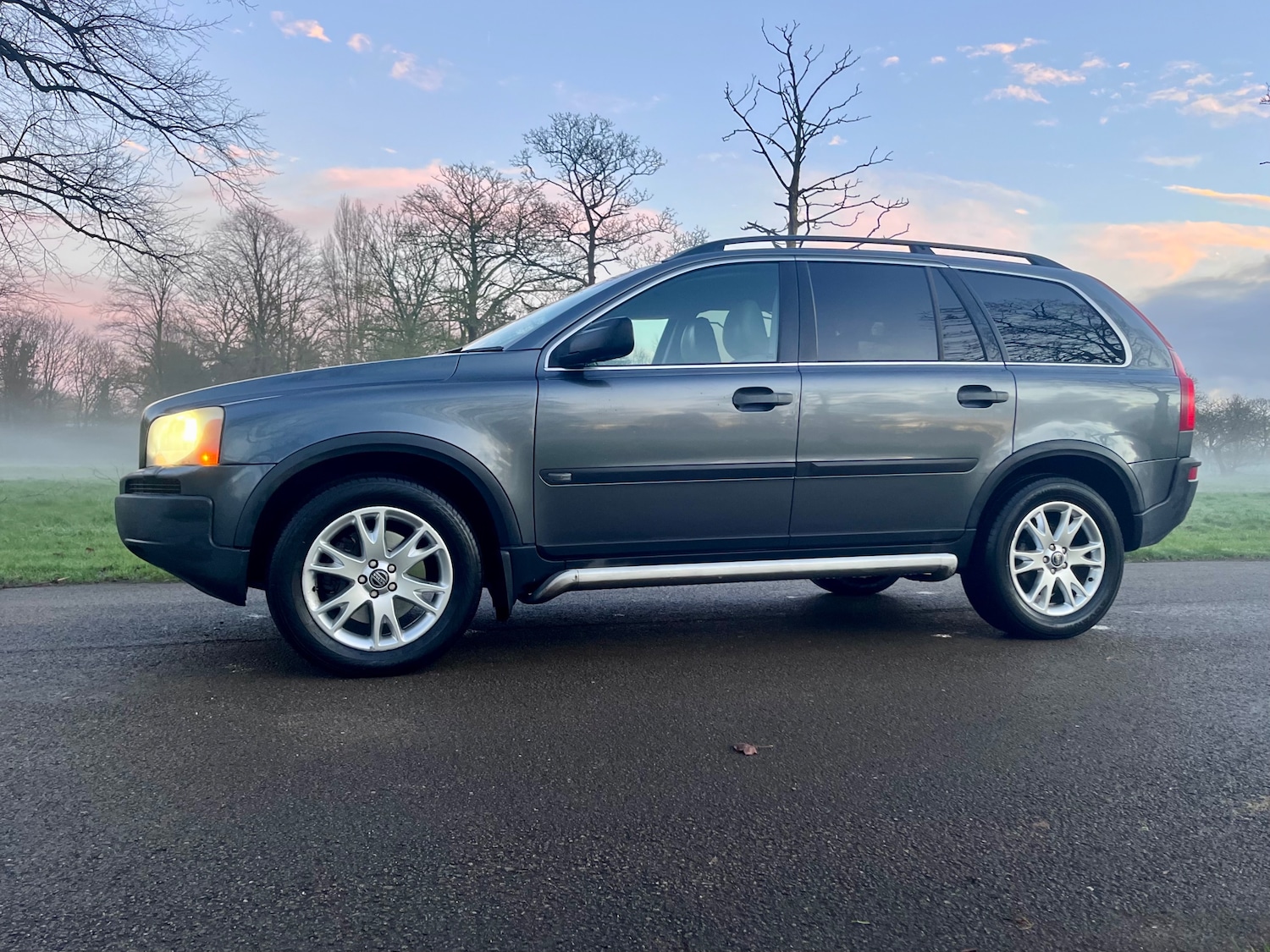 Used Volvo XC90 2004 for sale - 78043199: Photo 3