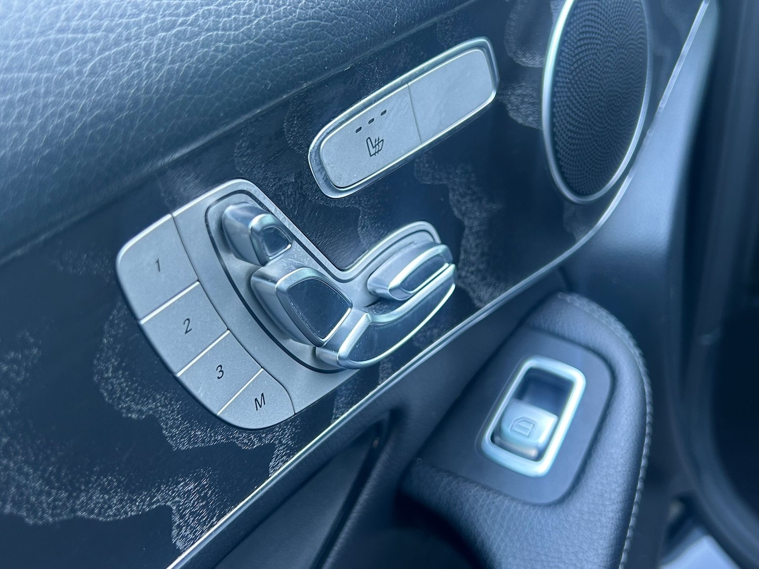 Used Mercedes-Benz GLC 2018 for sale - 78043195: Photo 15