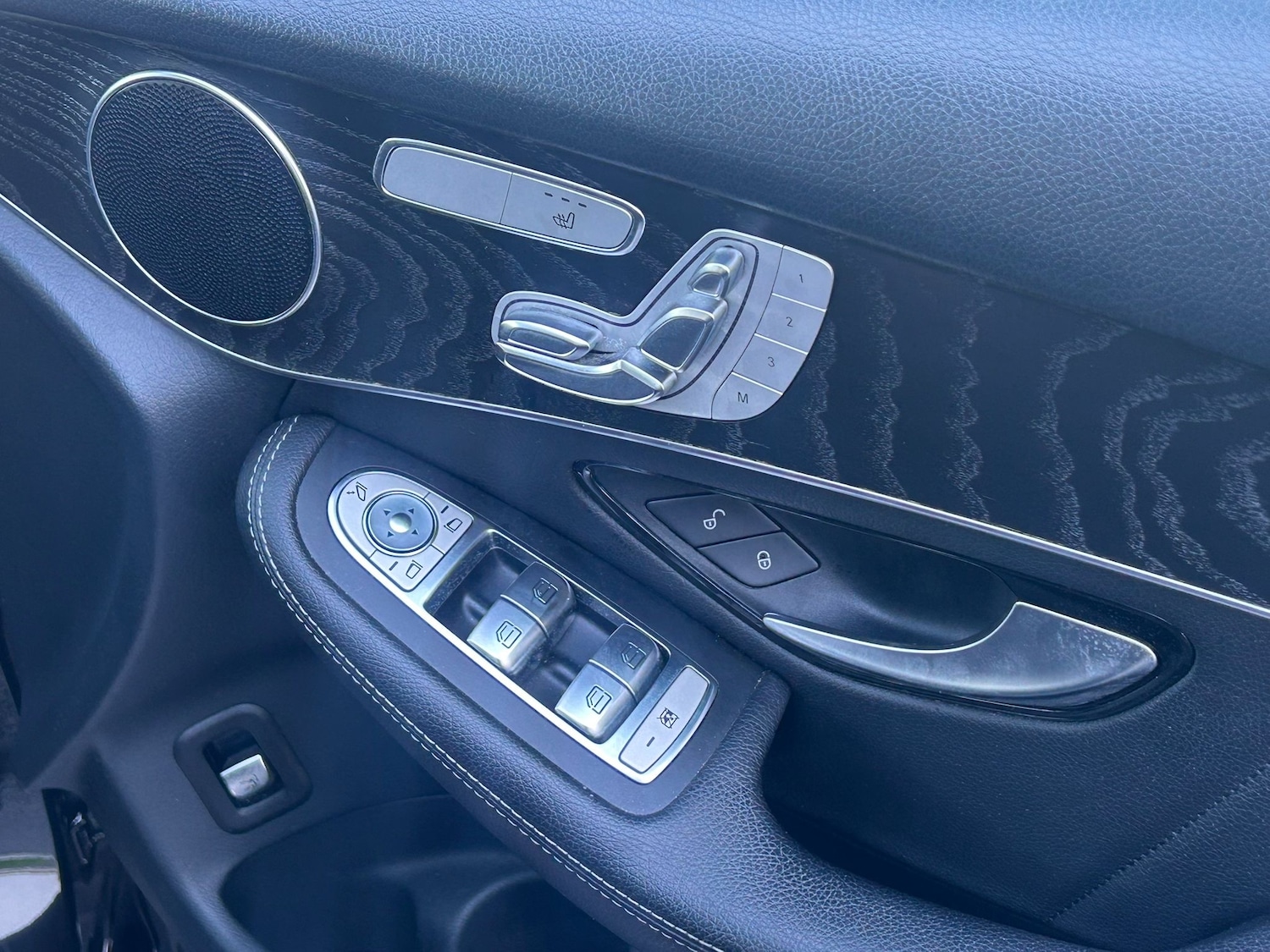 Used Mercedes-Benz GLC 2018 for sale - 78043195: Photo 16