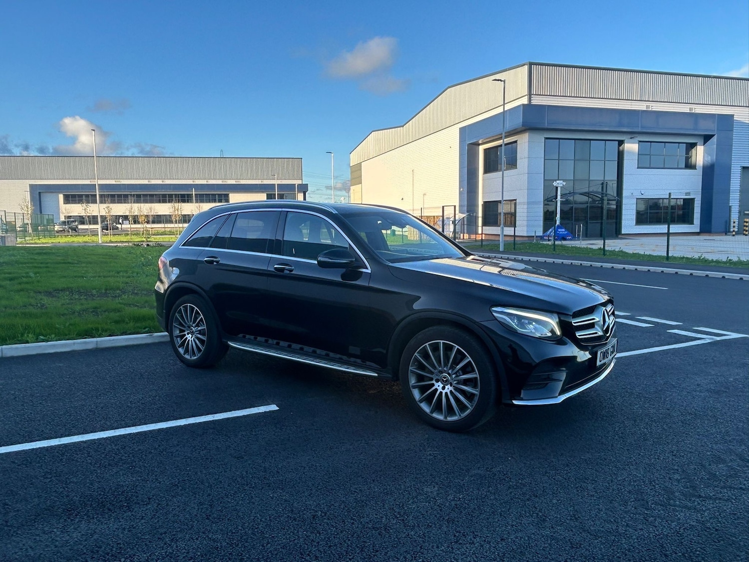 Used Mercedes-Benz GLC 2018 for sale - 78043195: Photo 2