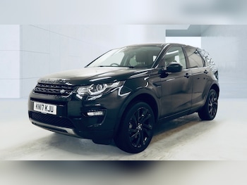 Used Land Rover Discovery Sport 2017 for sale - 79047576: Photo