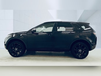 Used Land Rover Discovery Sport 2017 for sale - 79047576: Photo