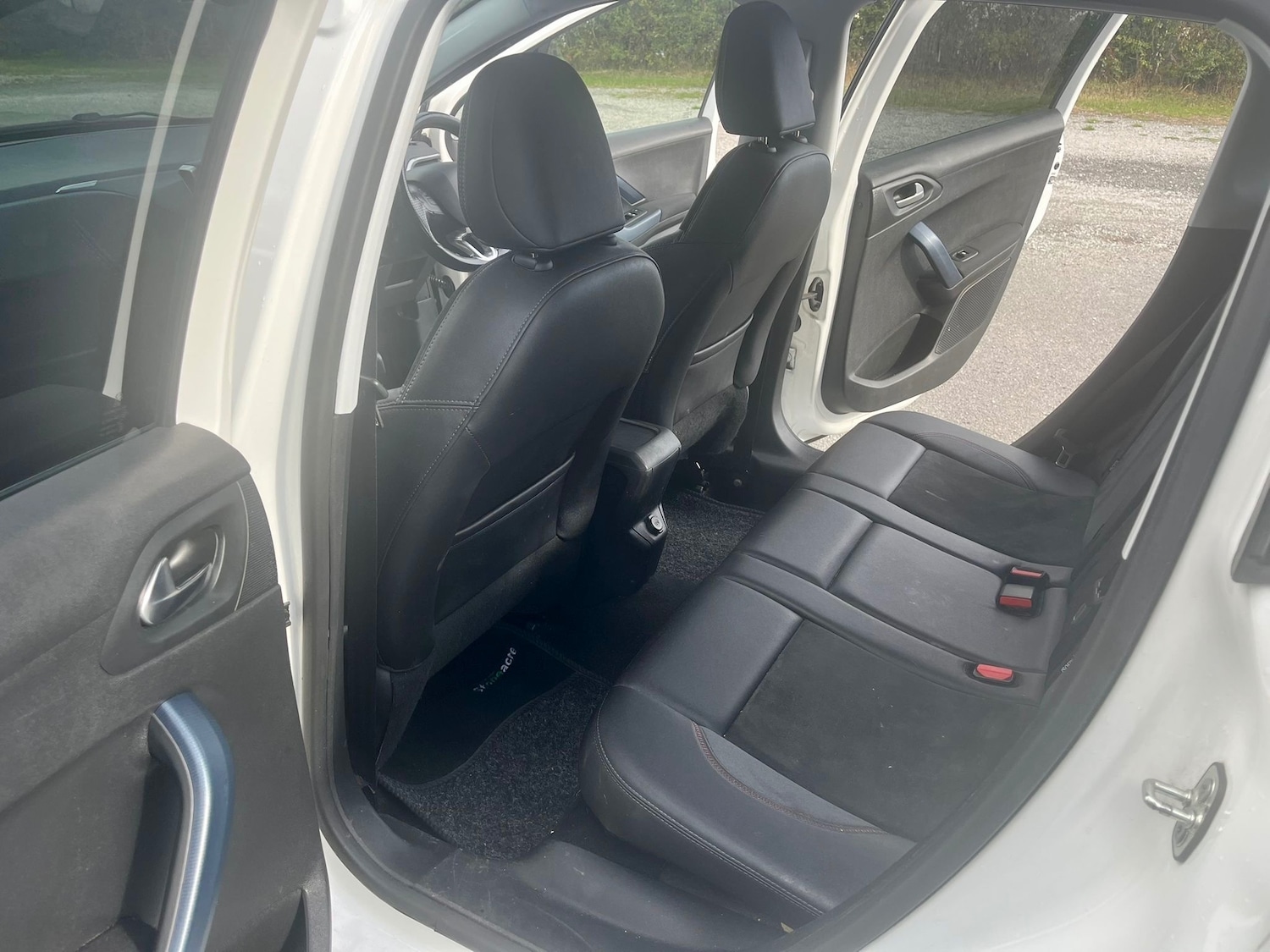 Used Peugeot 2008 2015 for sale - 78043203: Photo 35