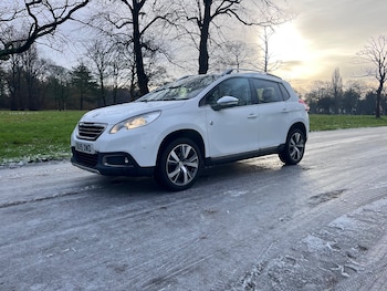 Used Peugeot 2008 2015 for sale - 78043203: Photo