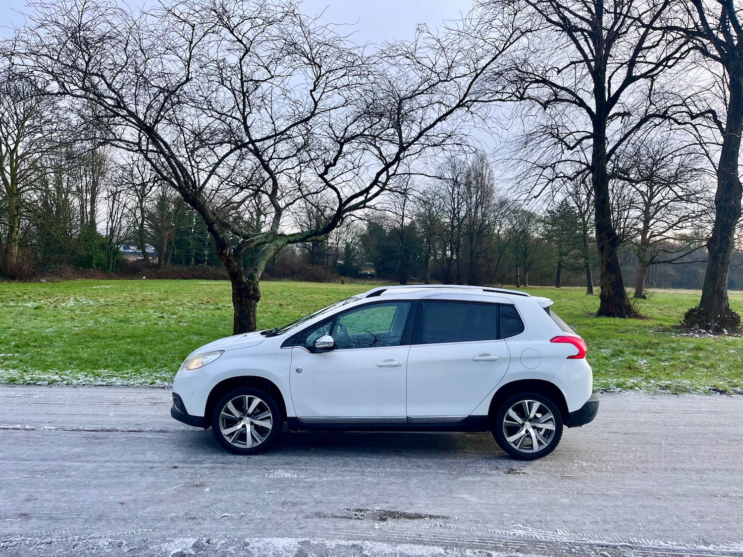 Used Peugeot 2008 2015 for sale - 78043203: Photo 9