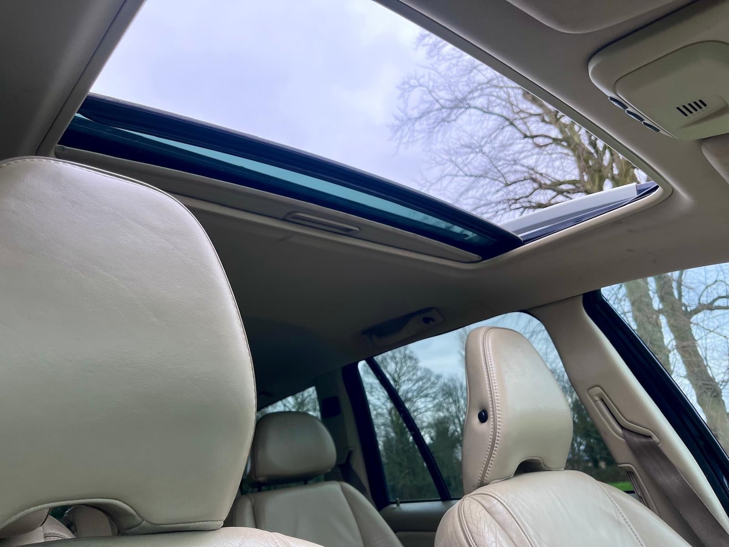 Used Volvo XC90 2010 for sale - 78043217: Photo 60