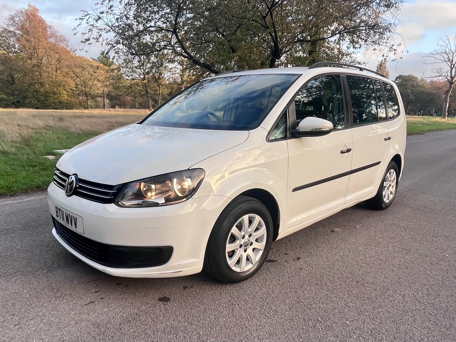 Used Volkswagen Touran 2011 for sale - 78043207: Photo 4