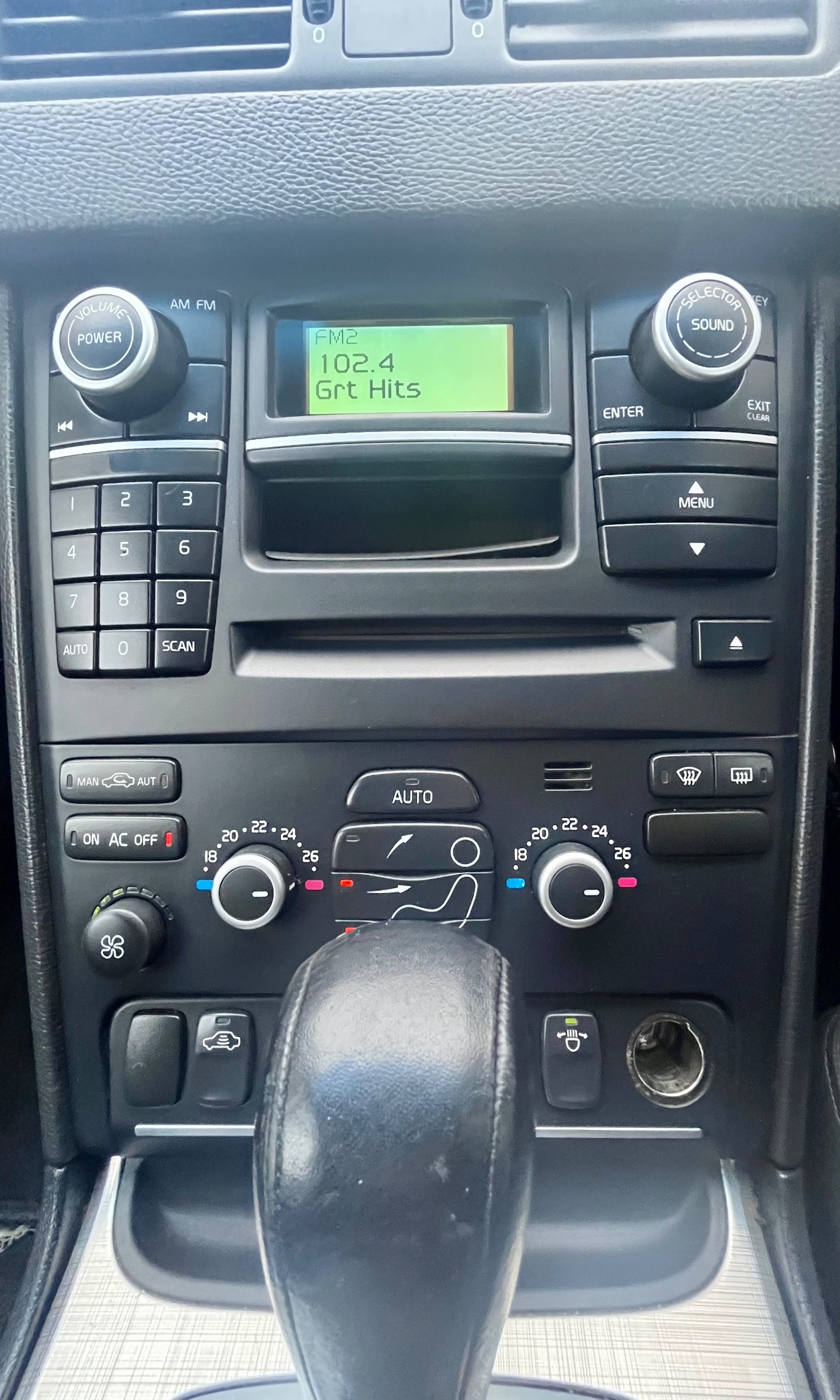 Used Volvo XC90 2010 for sale - 78043221: Photo 24