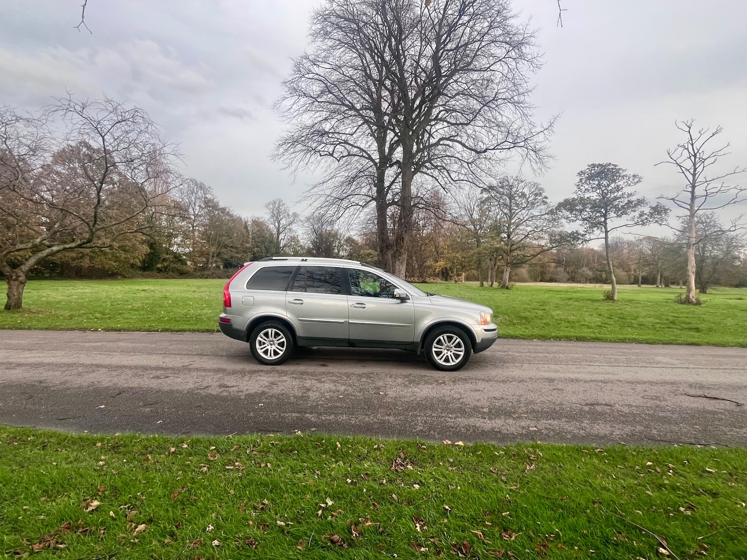 Used Volvo XC90 2010 for sale - 78043201: Photo 4