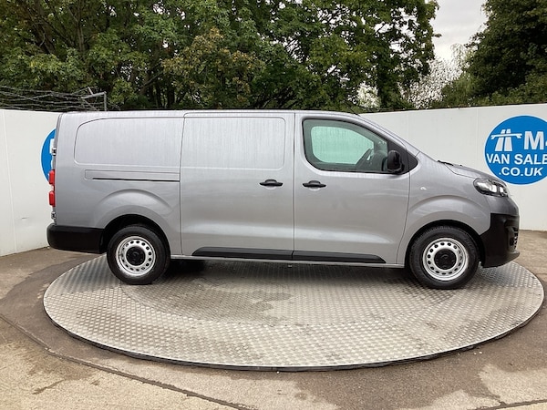 Used Vauxhall Vivaro 2022 for sale - 75215723: Photo 2