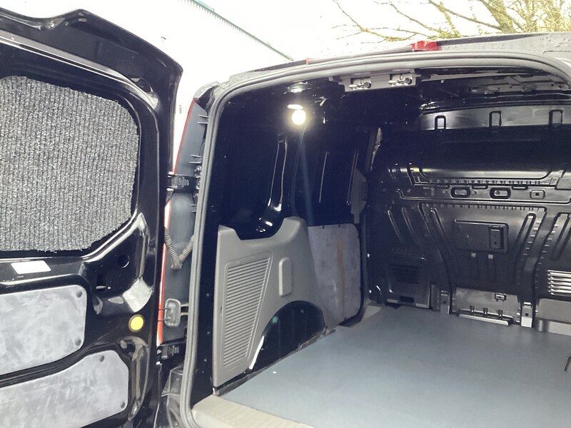 Used Ford Transit Connect 2020 for sale - 76288001: Photo 39