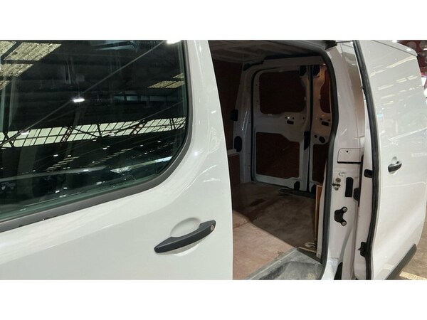 Used Vauxhall Vivaro 2022 for sale - 76193879: Photo 10