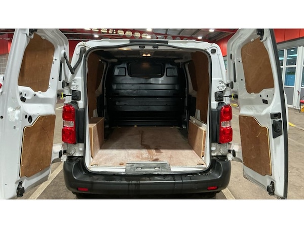 Used Vauxhall Vivaro 2022 for sale - 76193879: Photo 8