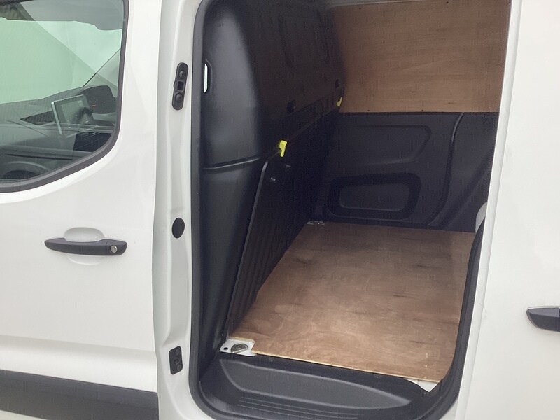 Used Peugeot Partner 2021 for sale - 77447070: Photo 42