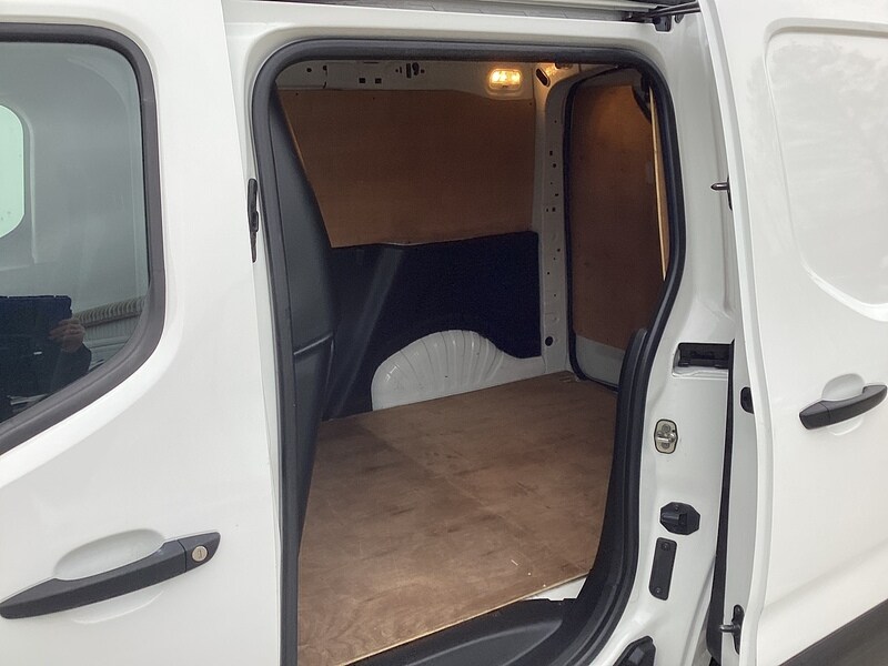 Used Peugeot Partner 2021 for sale - 77447070: Photo 43