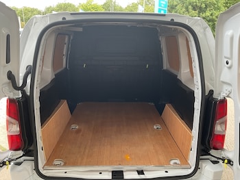 Used Citroen Berlingo 2023 for sale - 79418479: Photo