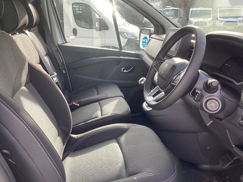 Used Renault Trafic 2025 for sale - 77452630: Photo 17