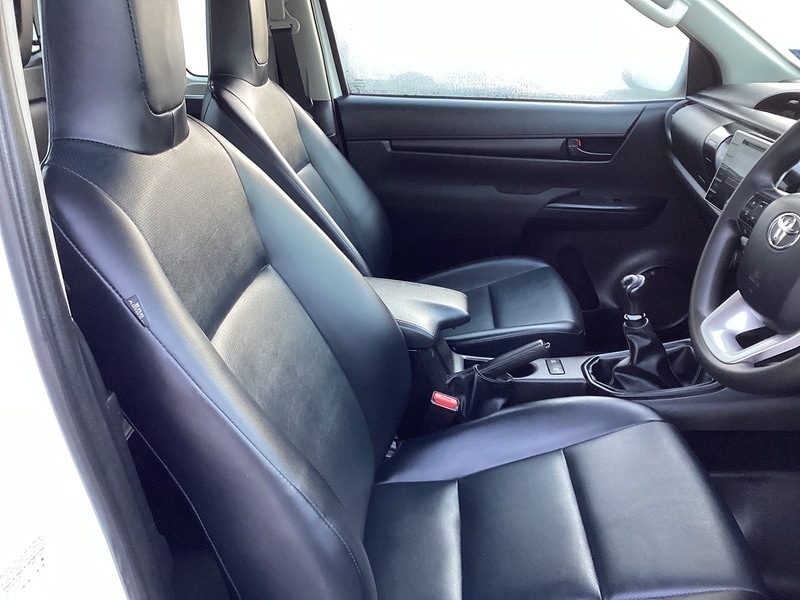 Used Toyota Hilux 2020 for sale - 76768872: Photo 25