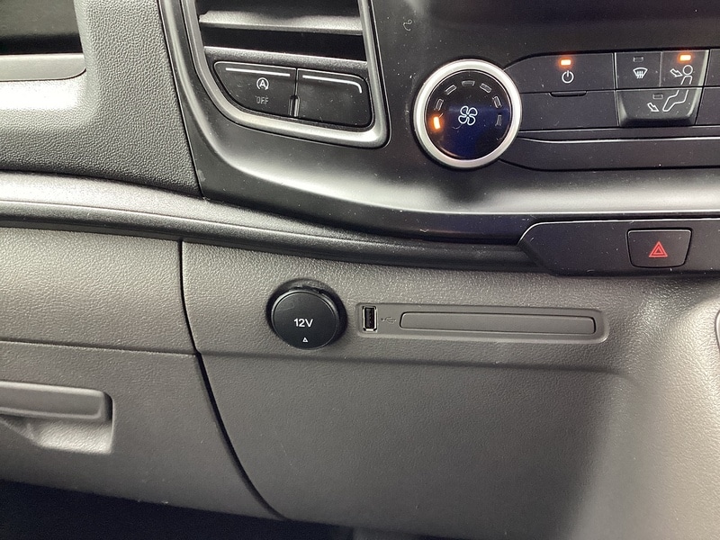 Used Ford Transit Custom 2023 for sale - 75919562: Photo 31