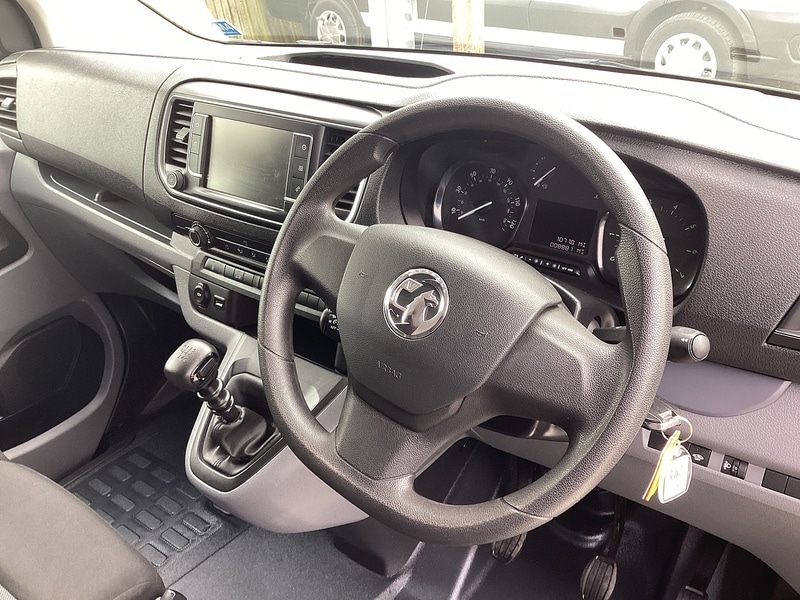 Used Vauxhall Vivaro 2023 for sale - 77543616: Photo 21