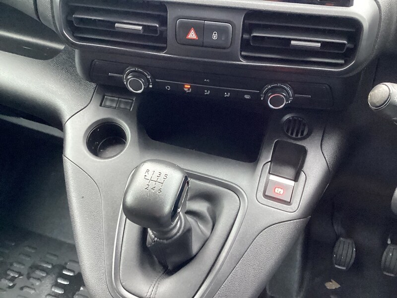 Used Peugeot Partner 2023 for sale - 76081391: Photo 26