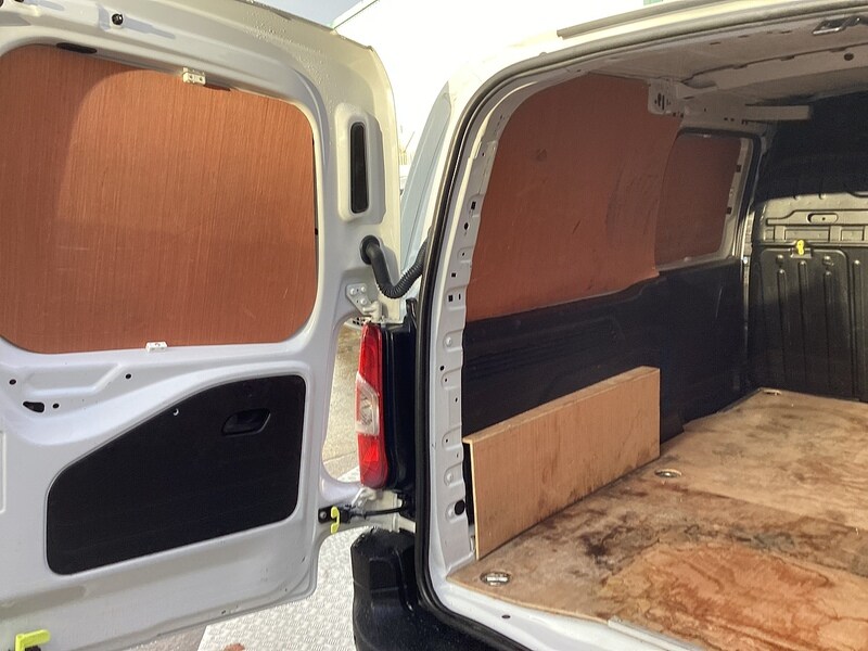 Used Peugeot Partner 2023 for sale - 76081391: Photo 34