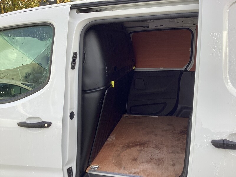 Used Peugeot Partner 2023 for sale - 76081391: Photo 38