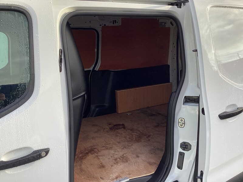 Used Peugeot Partner 2023 for sale - 76081391: Photo 39