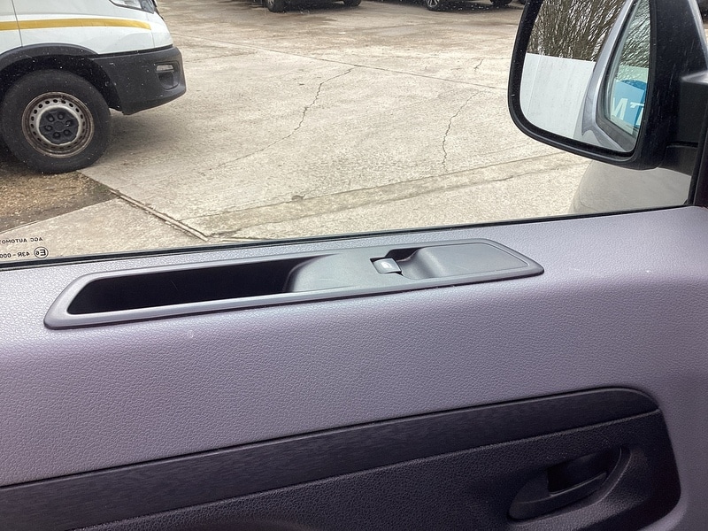 Used Vauxhall Vivaro 2020 for sale - 77452632: Photo 15