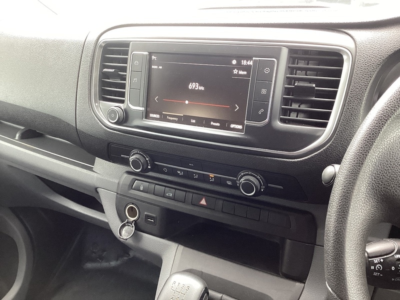 Used Vauxhall Vivaro 2020 for sale - 77452632: Photo 21