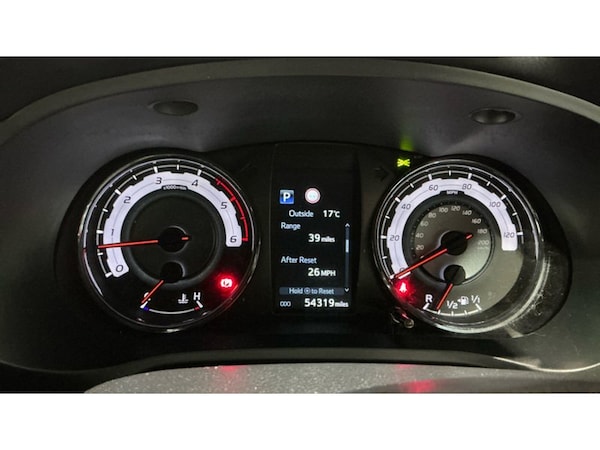 Used Toyota Hilux 2020 for sale - 76253242: Photo 15