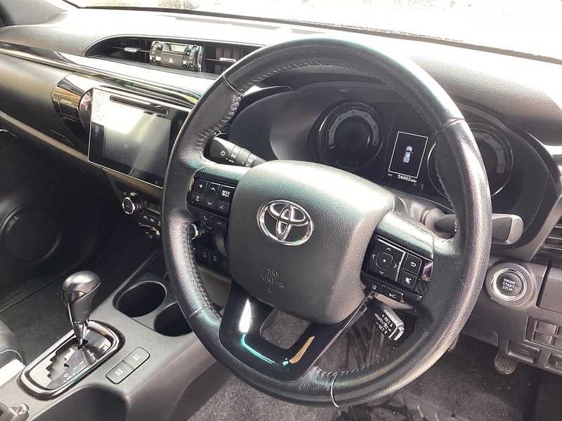 Used Toyota Hilux 2020 for sale - 76253242: Photo 19